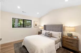 10530 SW Johnson St, Portland, OR 97223 - Photo 21