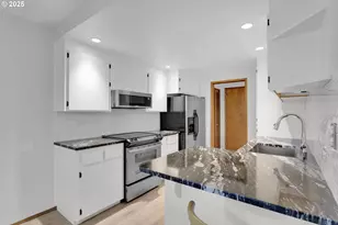 2512 SE Baypoint Dr, Vancouver, WA 98683 - Photo 17