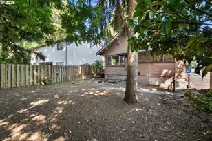 225 W Arlington St, Gladstone, OR 97027 - Photo 39