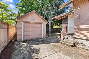 225 W Arlington St, Gladstone, OR 97027 - Photo 41