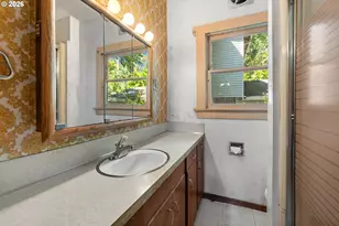 225 W Arlington St, Gladstone, OR 97027 - Photo 25