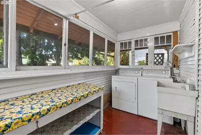 225 W Arlington St, Gladstone, OR 97027 - Photo 25