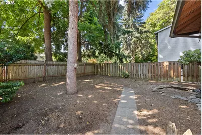225 W Arlington St, Gladstone, OR 97027 - Photo 35