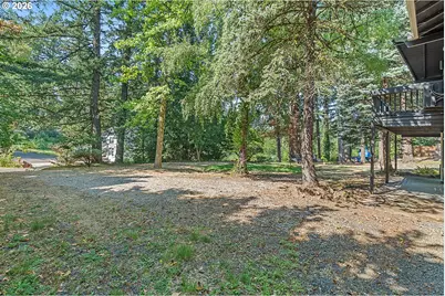 9637 SW Spring Crest Dr, Portland, OR 97225 - Photo 5