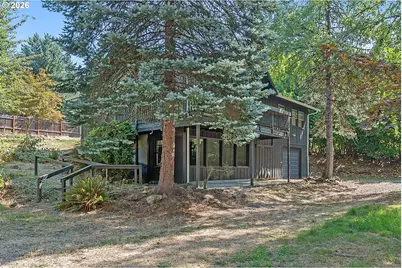 9637 SW Spring Crest Dr, Portland, OR 97225 - Photo 3