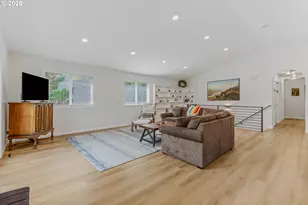 461 NW Jefferson Ave, Stevenson, WA 98648 - Photo 9