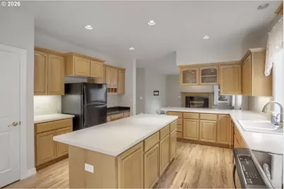 4758 NW Oakpoint Way, Portland, OR 97229 - Photo 17