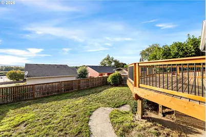 311 N 1st Ave, Ridgefield, WA 98642 - Photo 29