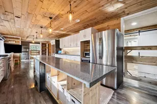 20115 SW Scholls Ferry Rd, Beaverton, OR 97007 - Photo 13