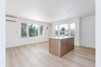 2050 N Killingsworth St #11, Portland, OR 97217 - Photo 11