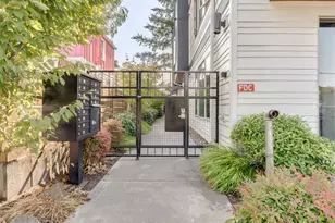 2050 N Killingsworth St, Portland, OR 97217 - Photo 37
