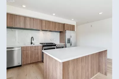 2050 N Killingsworth St #11, Portland, OR 97217 - Photo 15