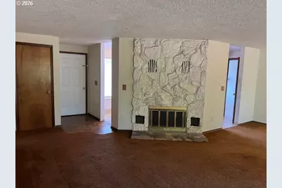 205 E Foothills Dr, Newberg, OR 97132 - Photo 5