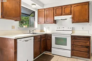 205 E Foothills Dr, Newberg, OR 97132 - Photo 7
