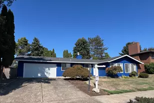 205 E Foothills Dr, Newberg, OR 97132 - Photo 1