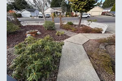 3932 Spruce St, Florence, OR 97439 - Photo 37