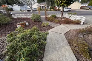 3932 Spruce St, Florence, OR 97439 - Photo 37