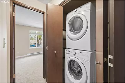 2330 SE Brookwood Ave #221, Hillsboro, OR 97123 - Photo 17