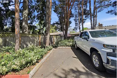 2330 SE Brookwood Ave #221, Hillsboro, OR 97123 - Photo 21