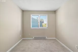 2330 SE Brookwood Ave, Hillsboro, OR 97123 - Photo 15