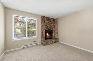 2330 SE Brookwood Ave, Hillsboro, OR 97123 - Photo 5