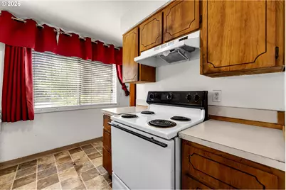 14323 NE 30th St, Vancouver, WA 98682 - Photo 5