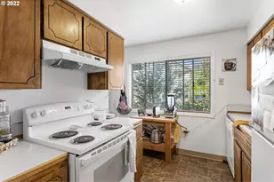 14323 NE 30th St, Vancouver, WA 98682 - Photo 29
