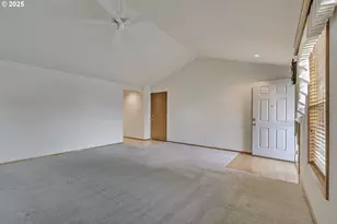 1722 Hartford Dr, Forest Grove, OR 97116 - Photo 5