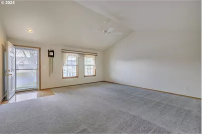 1722 Hartford Dr, Forest Grove, OR 97116 - Photo 3