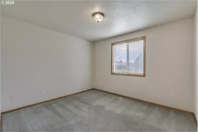 1722 Hartford Dr, Forest Grove, OR 97116 - Photo 19