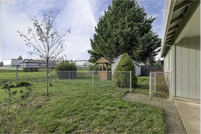 1722 Hartford Dr, Forest Grove, OR 97116 - Photo 25
