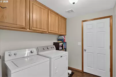 209 Pioneer Dr, Silverton, OR 97381 - Photo 19