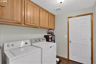 209 Pioneer Dr, Silverton, OR 97381 - Photo 19