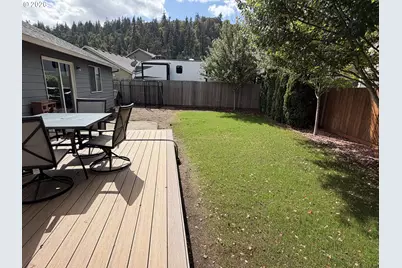 209 Pioneer Dr, Silverton, OR 97381 - Photo 21