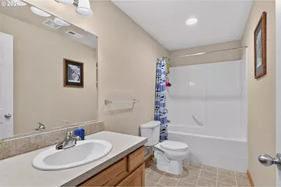 209 Pioneer Dr, Silverton, OR 97381 - Photo 19