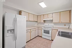 13216 NE Salmon Creek Ave, Vancouver, WA 98686 - Photo 11