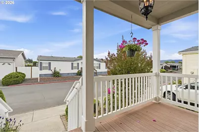 1000 S McKern Ct #16, Newberg, OR 97132 - Photo 5
