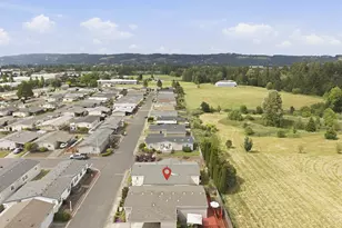 1000 S McKern Ct, Newberg, OR 97132 - Photo 35