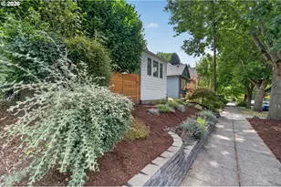 832 NE 29th Ave, Portland, OR 97232 - Photo 37