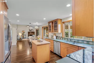 17580 NW Woodmere Ct, Beaverton, OR 97006 - Photo 11