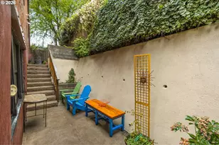 2076 NW Johnson St, Portland, OR 97209 - Photo 11