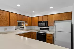 7924 NE Loowit Loop, Vancouver, WA 98662 - Photo 9
