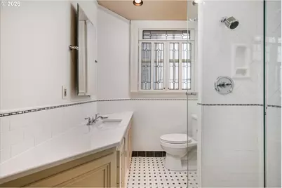 2141 NW Davis St #301, Portland, OR 97210 - Photo 33