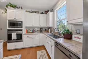 160 Melrose Terrace Ln, Roseburg, OR 97471 - Photo 15
