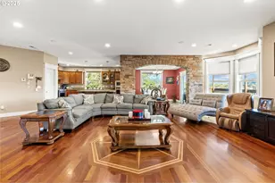 3412 NW 1st St, Gresham, OR 97030 - Photo 5