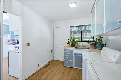 2045 Tualatin St, Saint Helens, OR 97051 - Photo 15