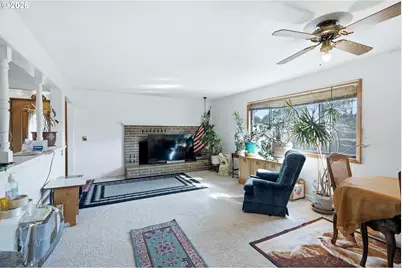 2045 Tualatin St, Saint Helens, OR 97051 - Photo 5