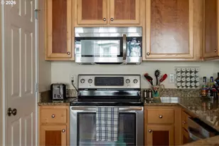 604 Springtree Ln, West Linn, OR 97068 - Photo 5