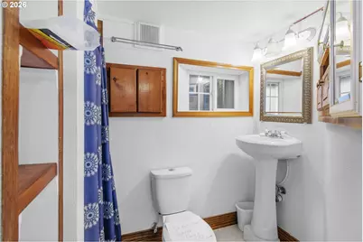 2901 NE Marine Dr, Portland, OR 97211 - Photo 15