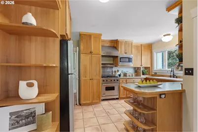 9991 NW Wilark Ave, Portland, OR 97231 - Photo 17